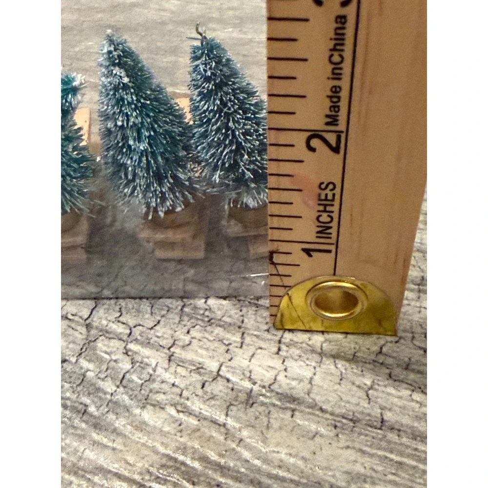 Pier 1 Mini Snowy Trees Gift‎ Clips Set Christmas Holiday Tags Ornaments New